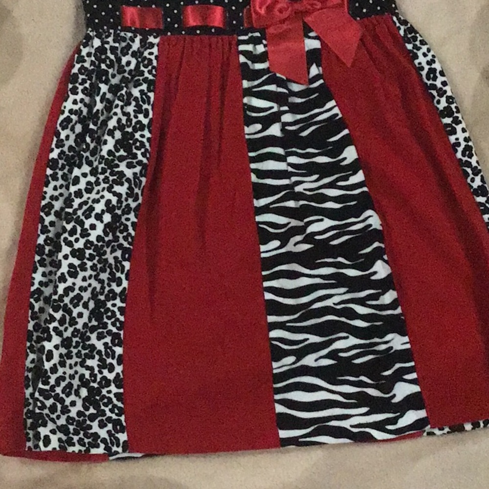 Dress - Picture 2 of 6